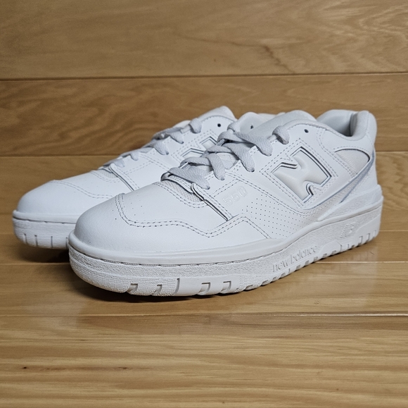 New Balance 550 Triple White Womens Shoe Sneaker BBW550WW - Picture 5 of 16